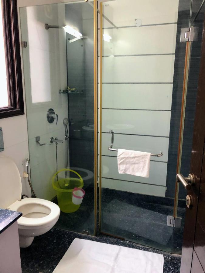 Avatar Living @Safdarjung Enclave Bed & Breakfast New Delhi Bagian luar foto